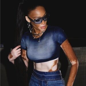 NEW NWT Knorts Nice Knits Crop T Shirt Top